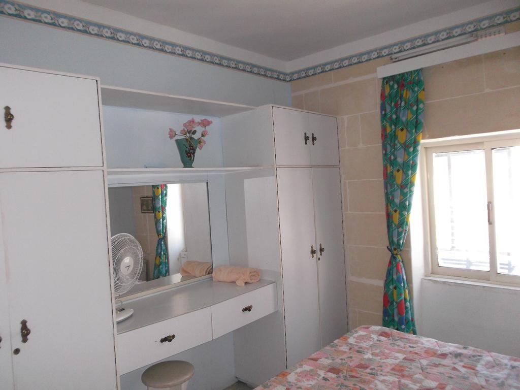 Ta' Karmni Appartement Marsalforn Kamer foto