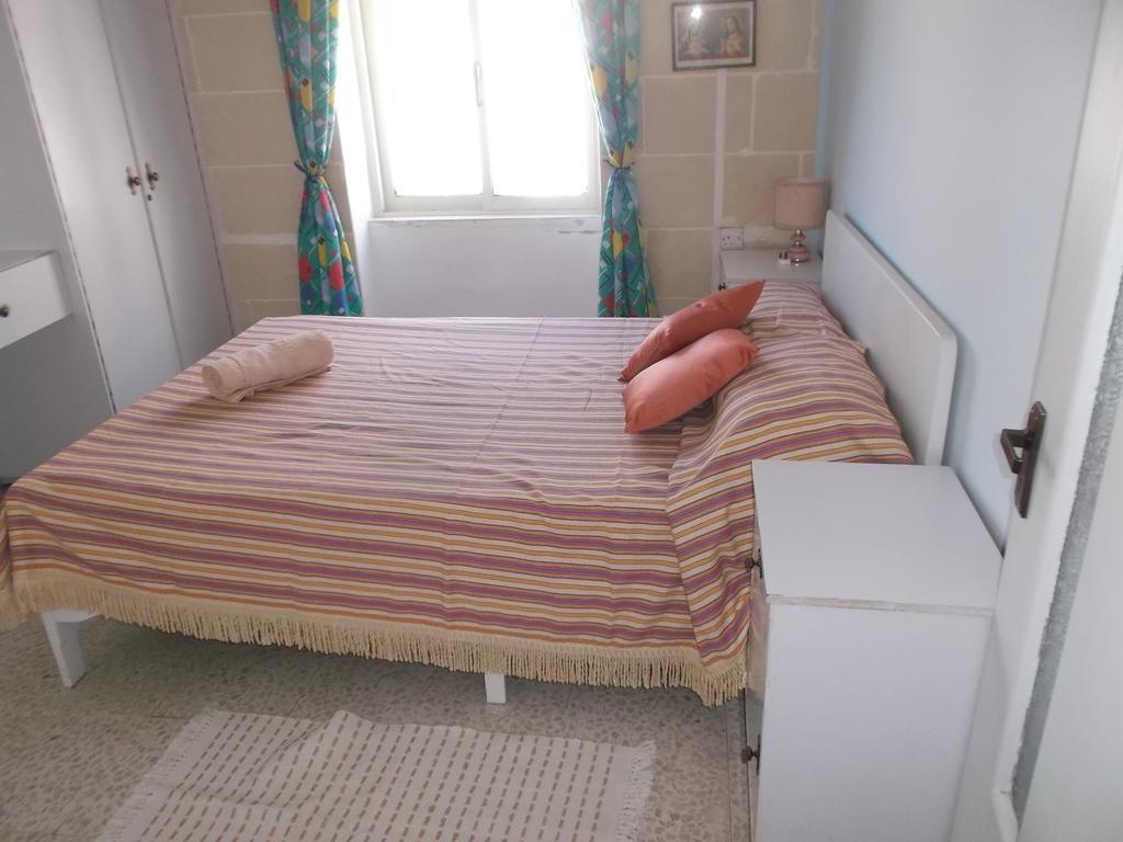 Ta' Karmni Appartement Marsalforn Kamer foto